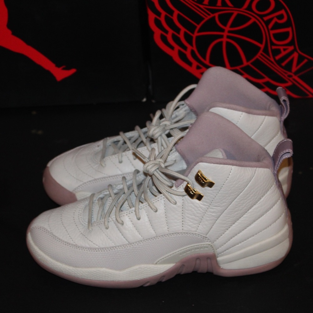 Jordan 12 - Picture 4 of 6